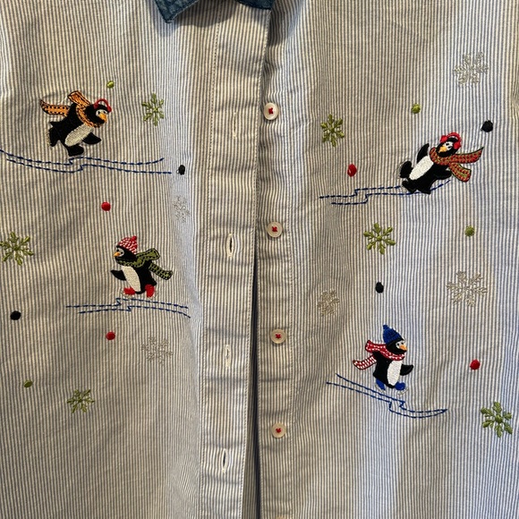 Holiday Time Women’s Christmas holiday Penguin button down shirt. Size xl - Picture 2 of 7